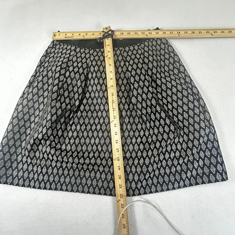 LOFT Women Size 10 Black Metallic Diamond Jacquard Skirt A-Line‎ Mini Polyester